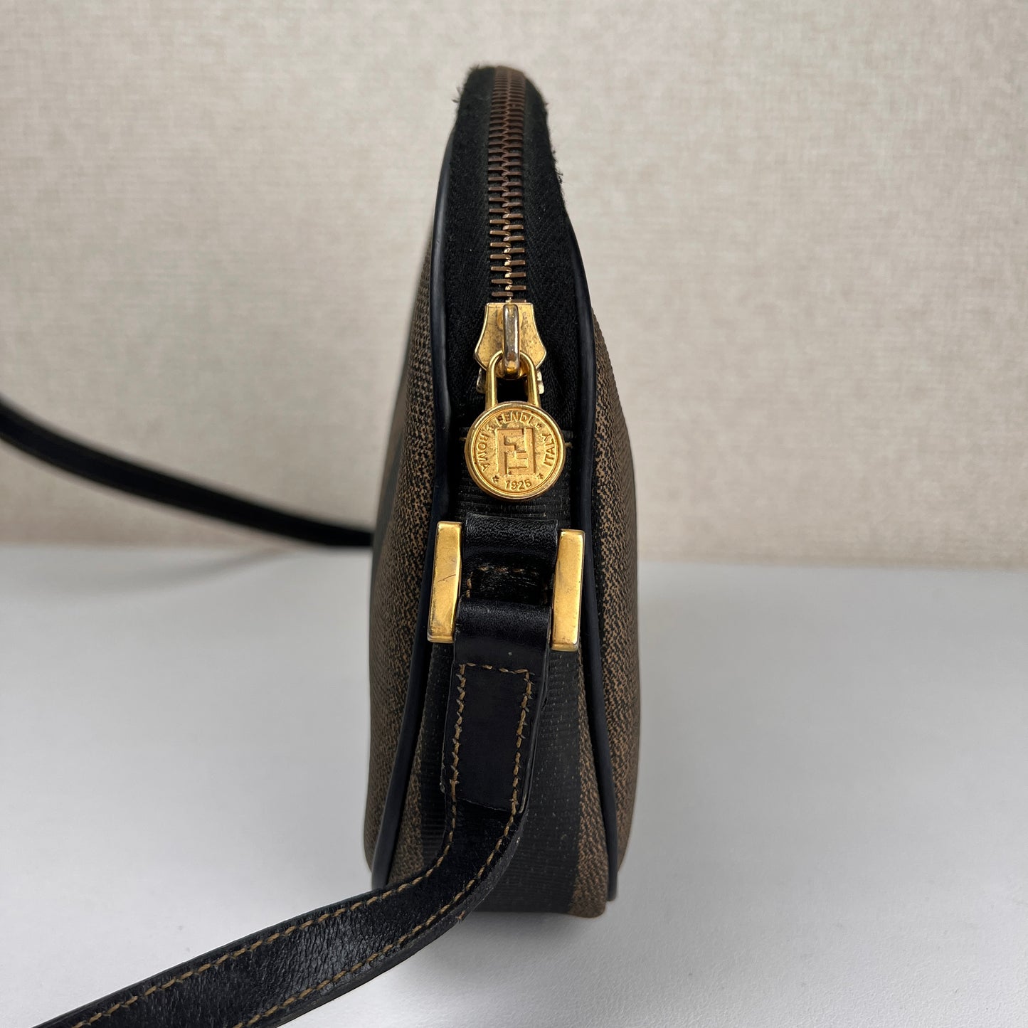 Fendi A-14057