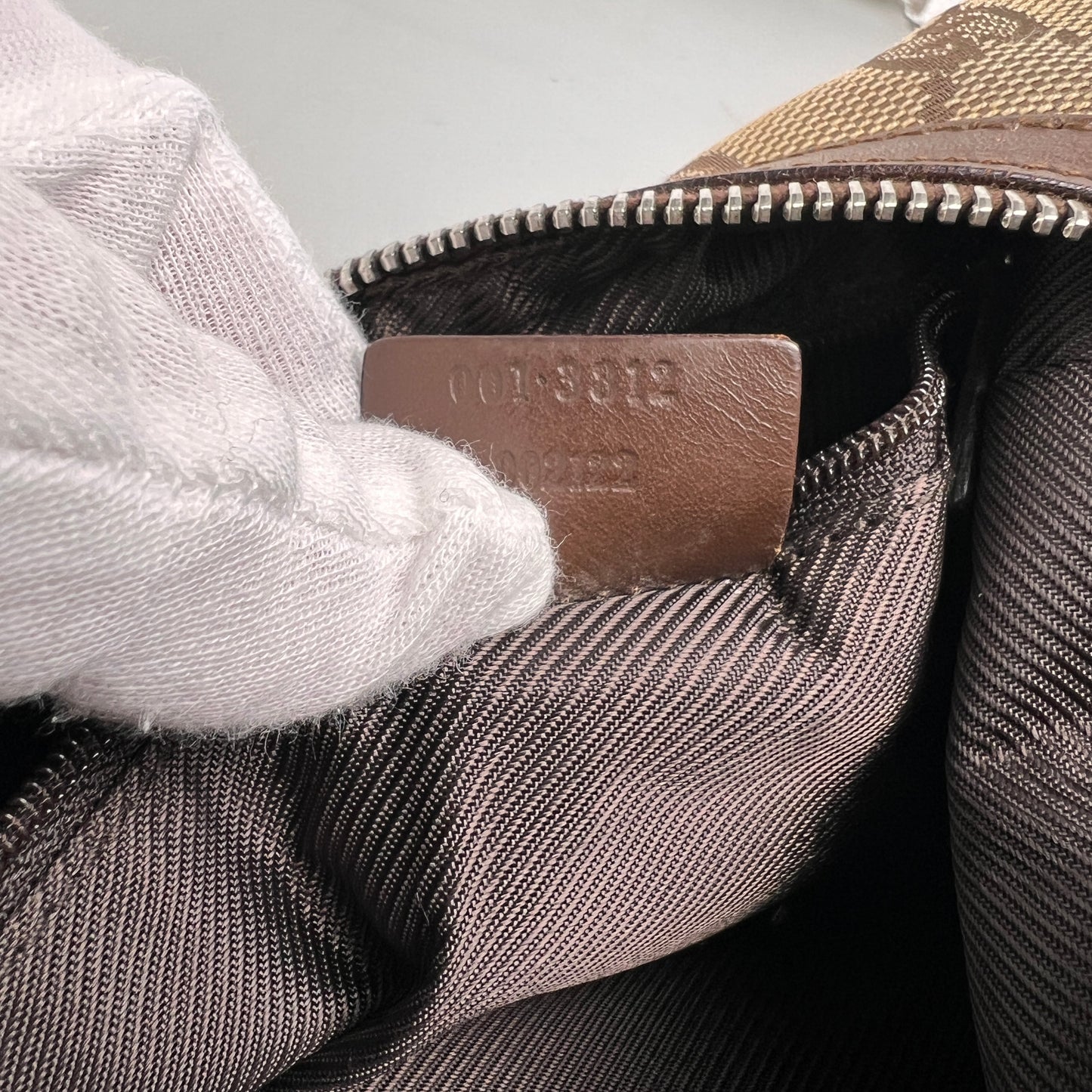 Gucci A-14088