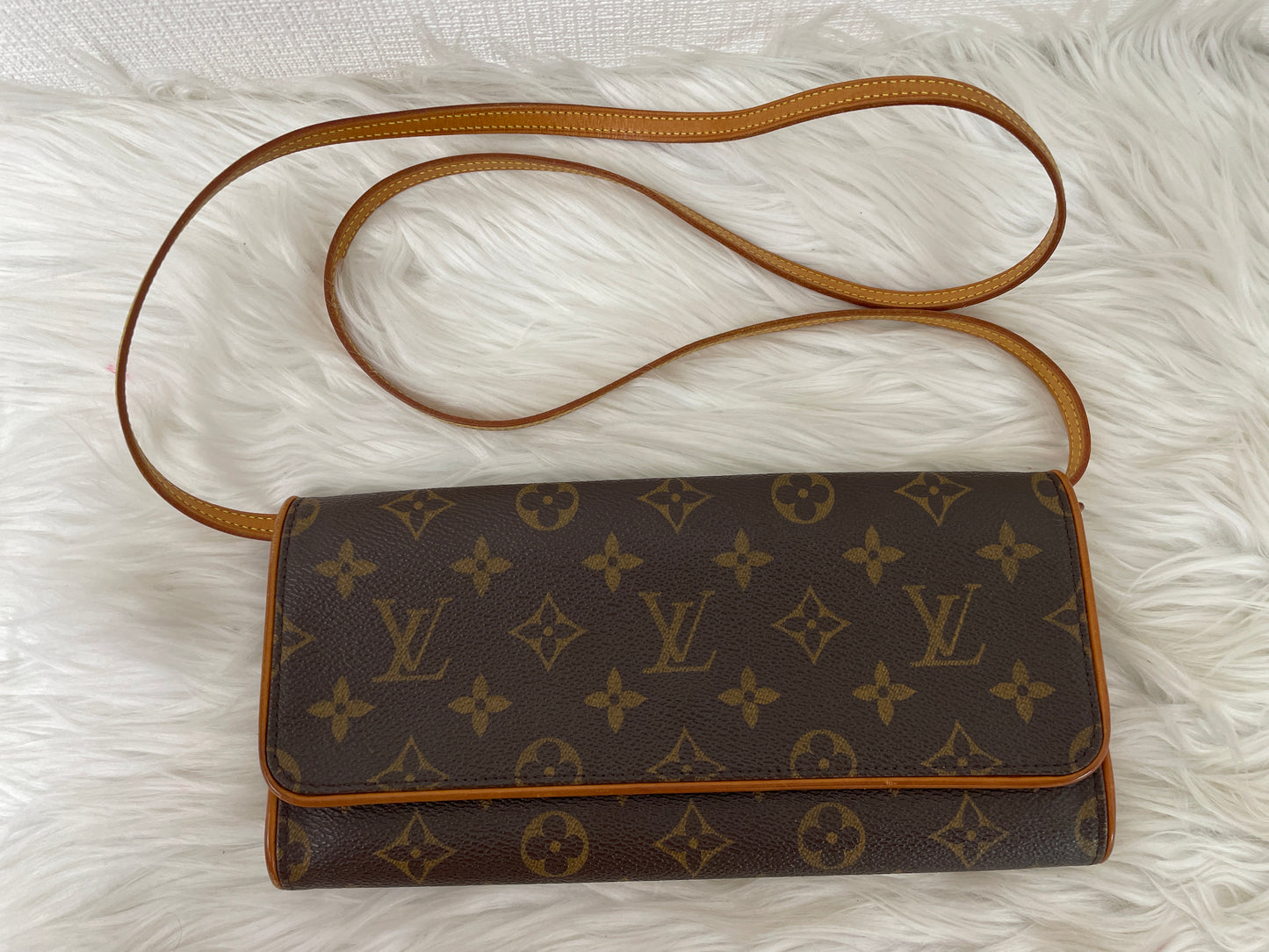 Louis Vuitton A-14114
