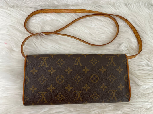 Louis Vuitton A-14114