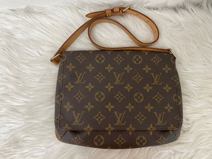 Louis Vuitton A-14133