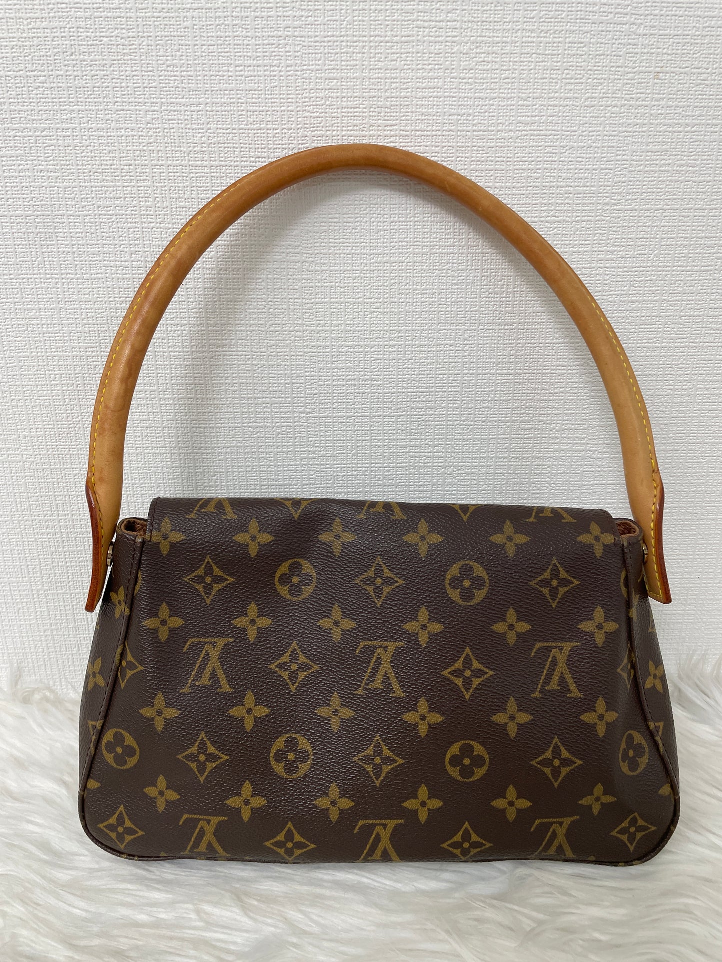 Louis Vuitton A-14135