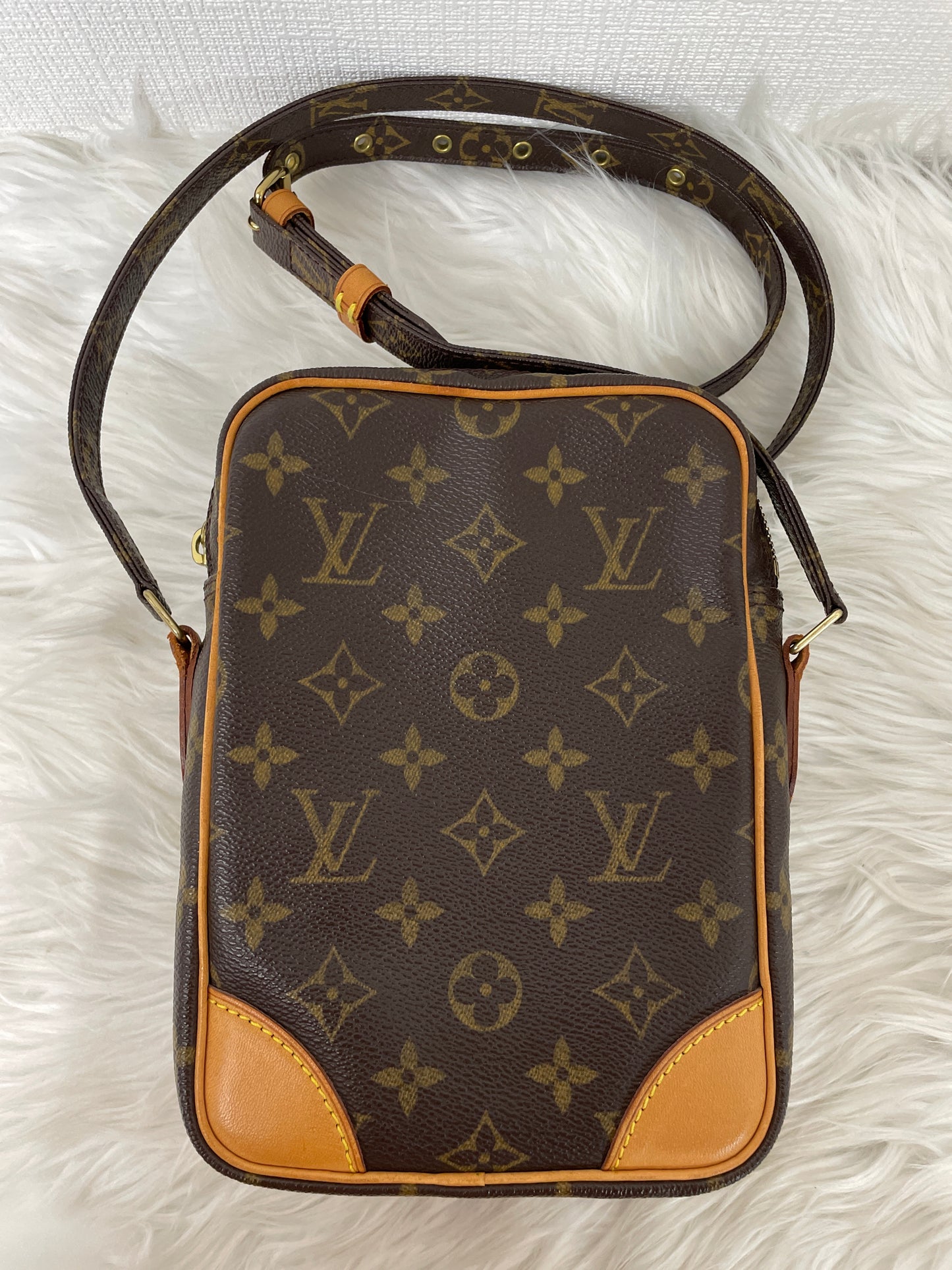 Louis Vuitton A-14143
