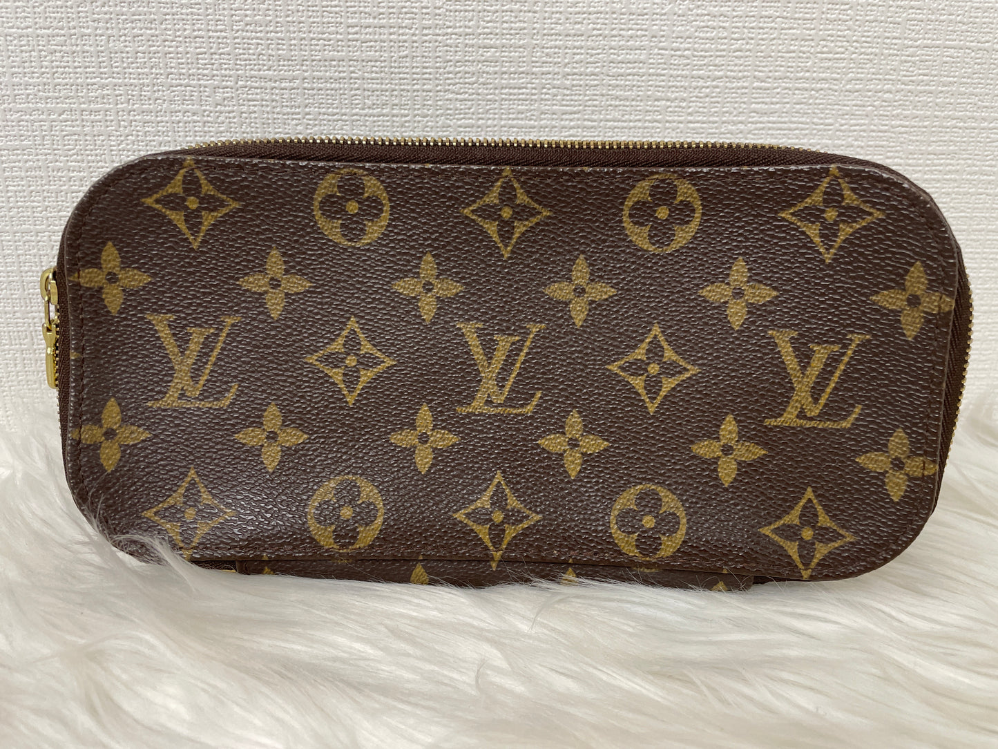 Louis Vuitton A-14160