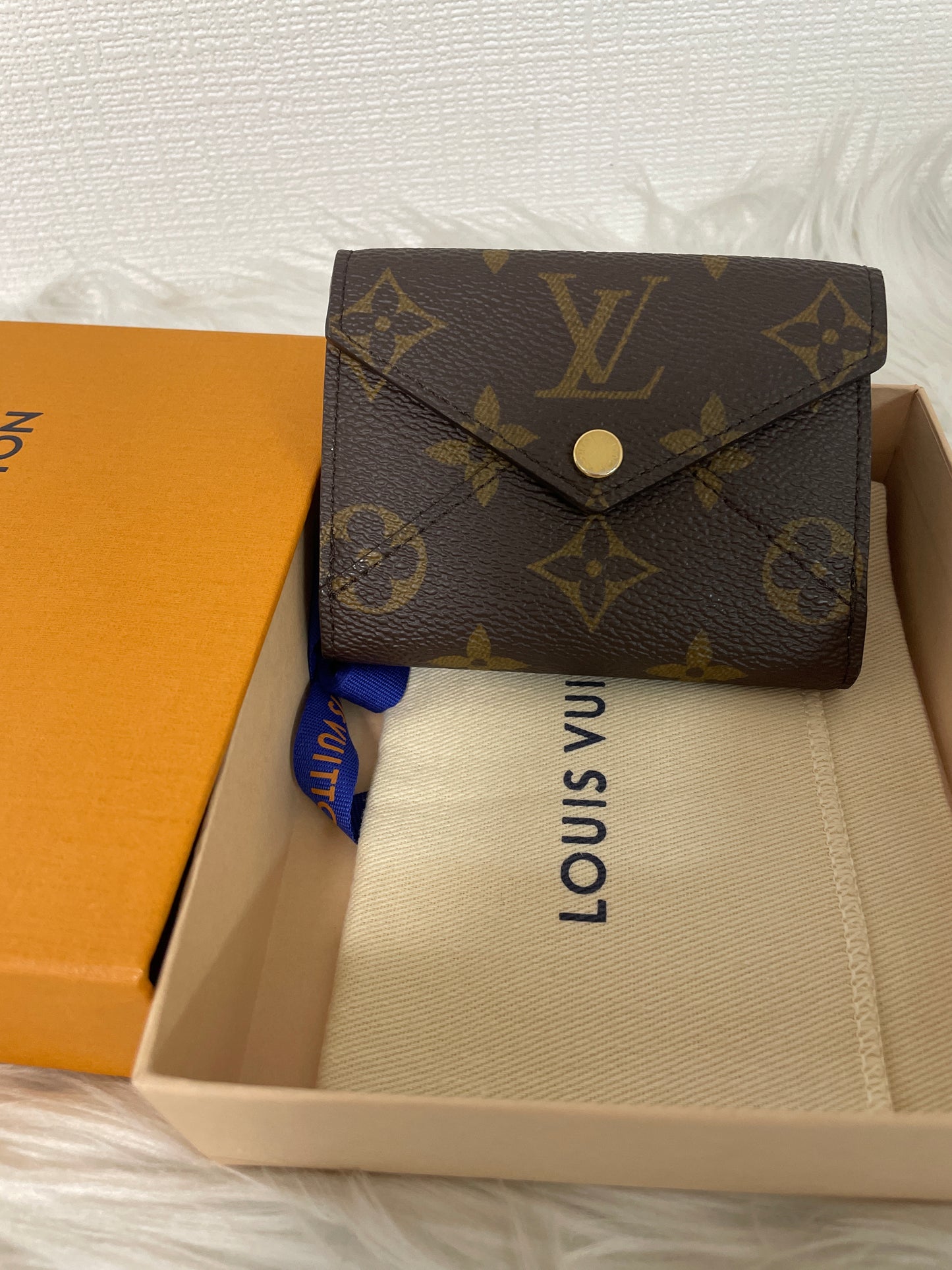 Louis Vuitton A-14178
