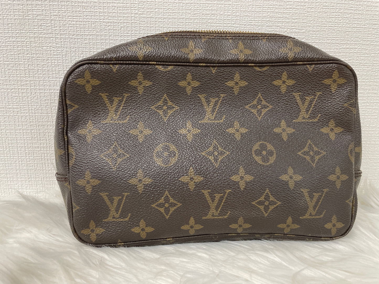 Louis Vuitton A-14182