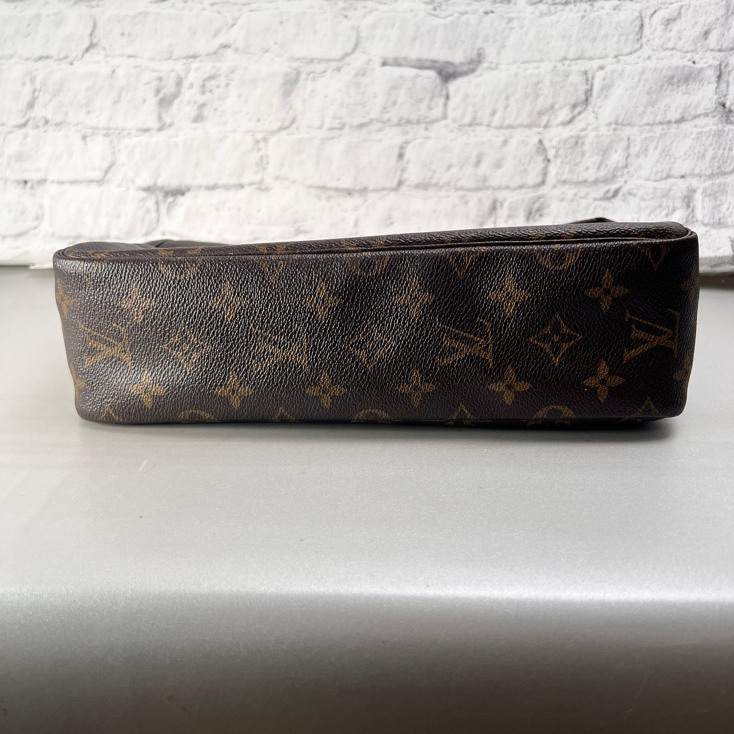 Louis Vuitton A-14217