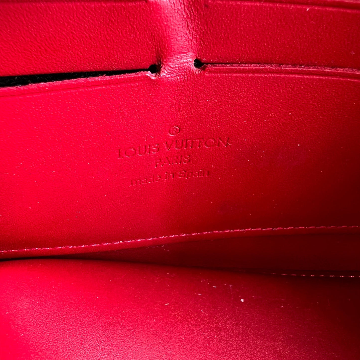 Louis Vuitton A-14240