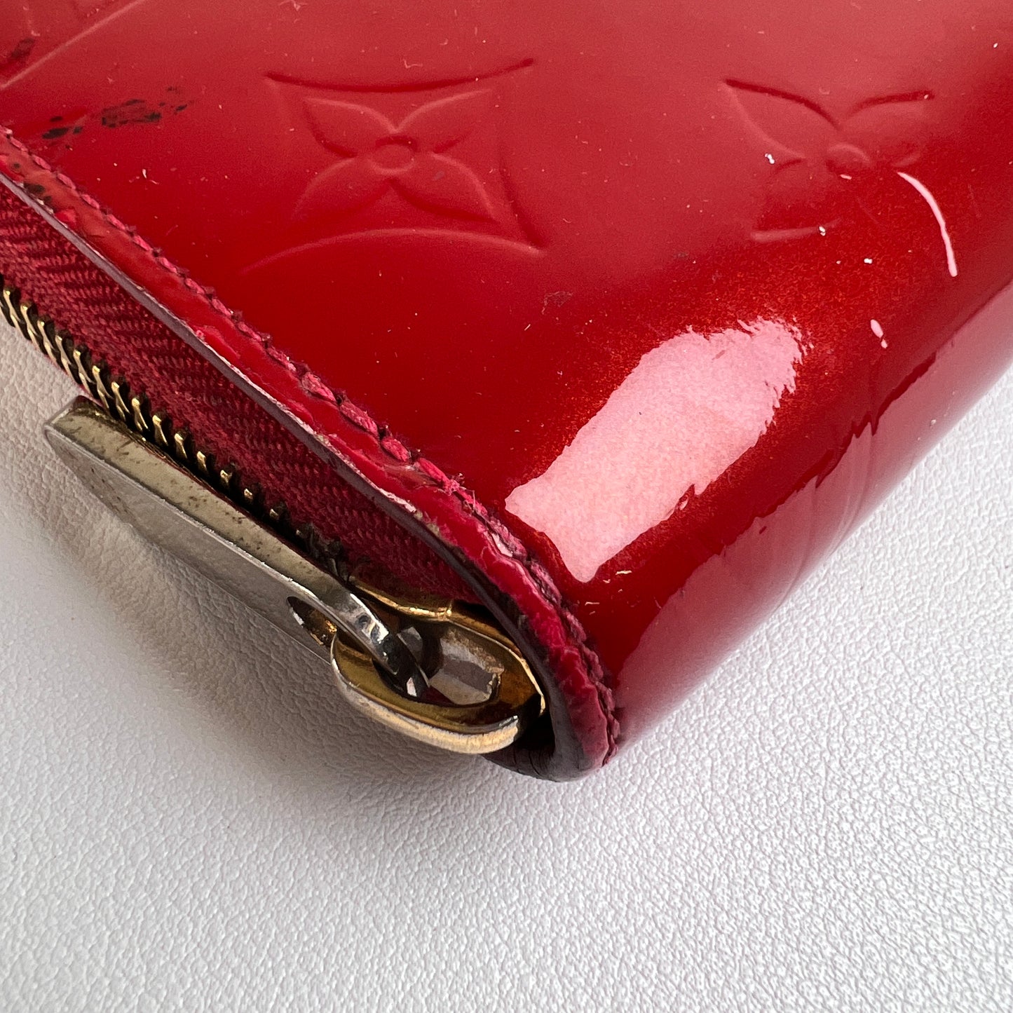 Louis Vuitton A-14240