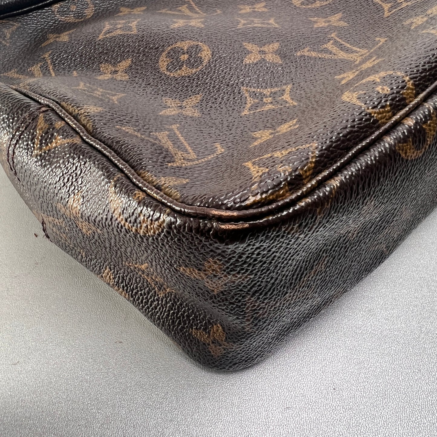 Louis Vuitton A-14252