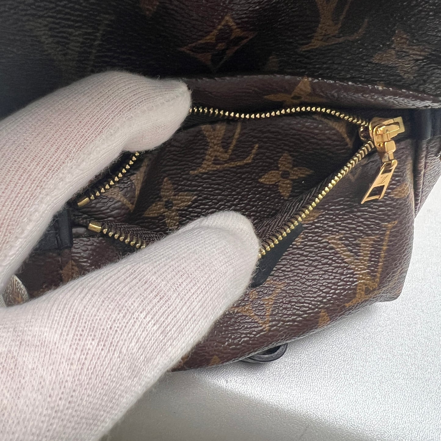 Louis Vuitton Brown Handle Bags A-14336