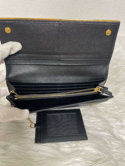Prada A-14366
