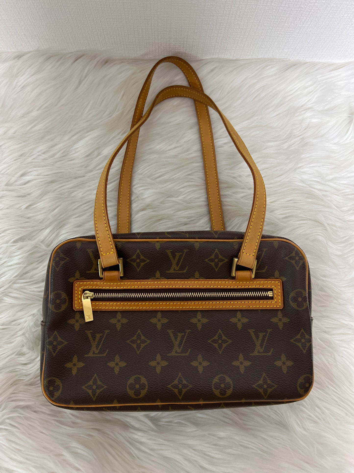 Louis Vuitton A-14372