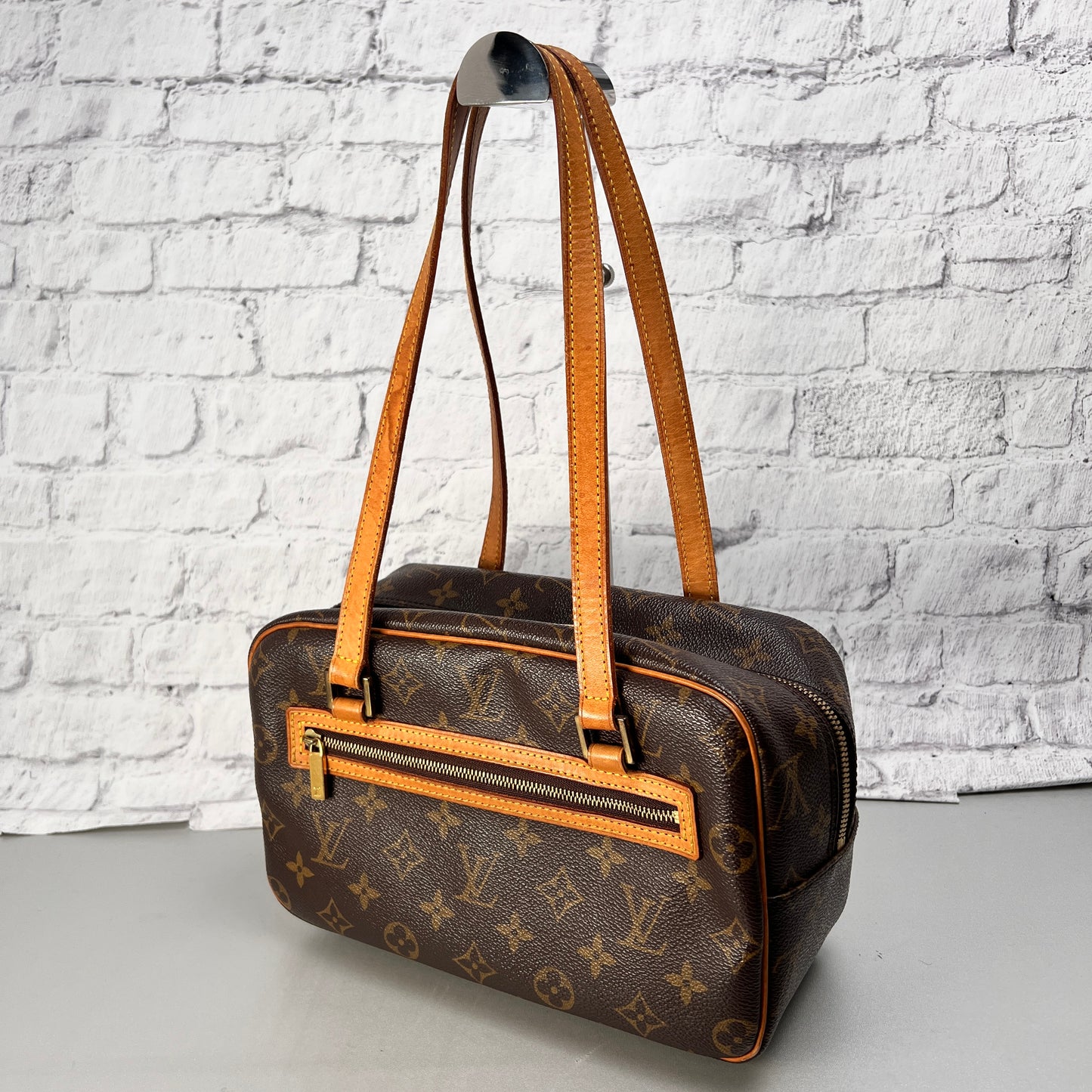 Louis Vuitton A-14375