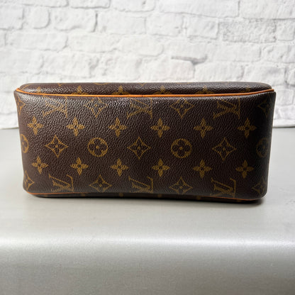 Louis Vuitton A-14375