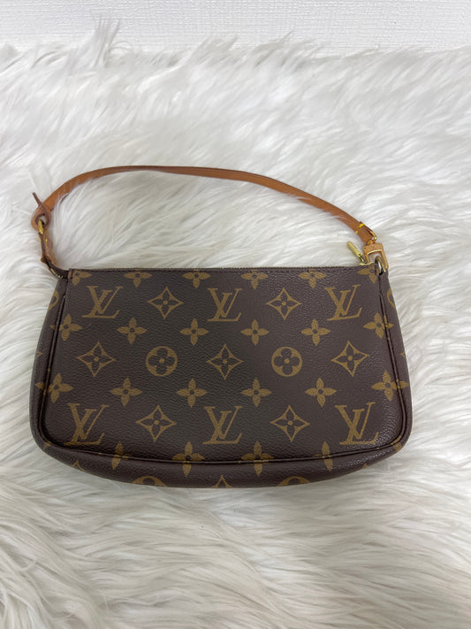 Louis Vuitton Brown A-14378