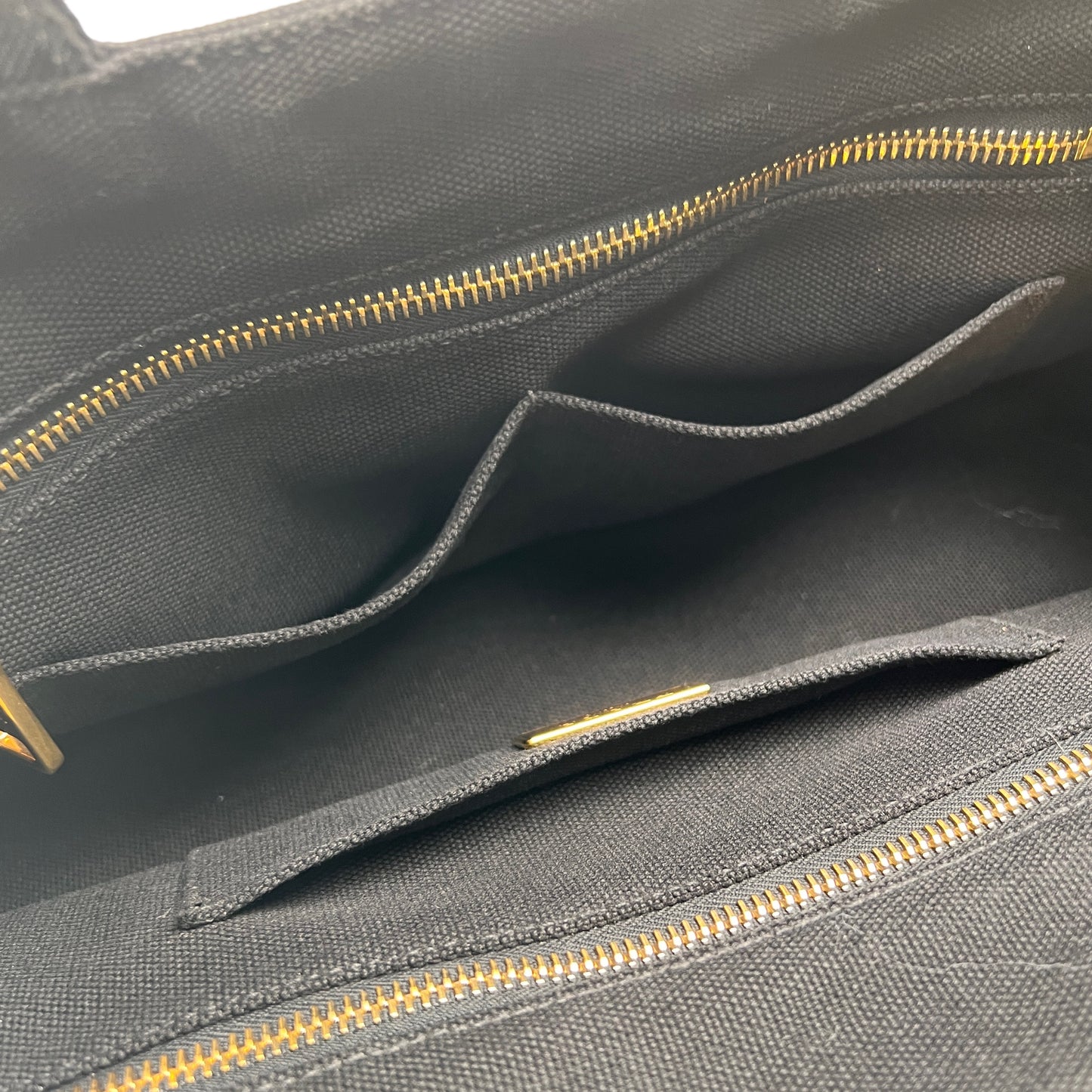 Prada Black A-14385