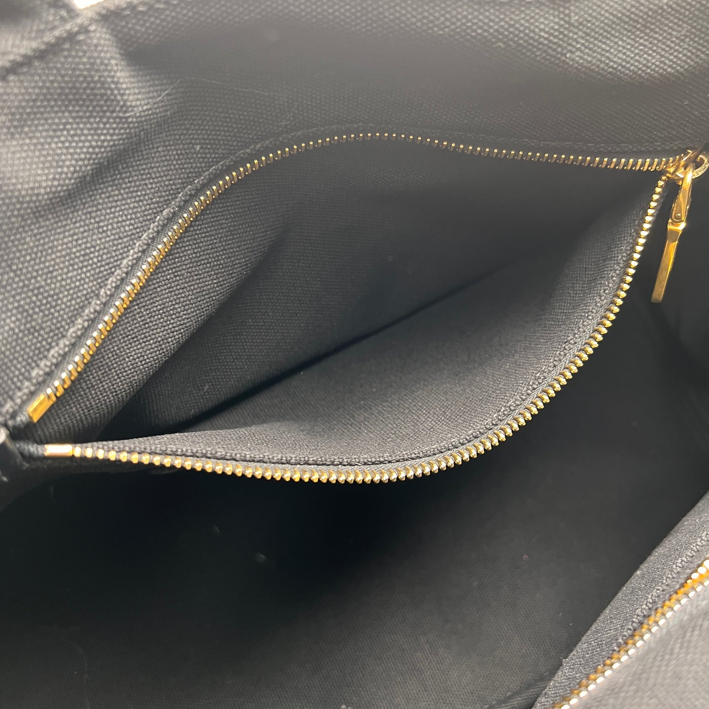 Prada Black A-14385