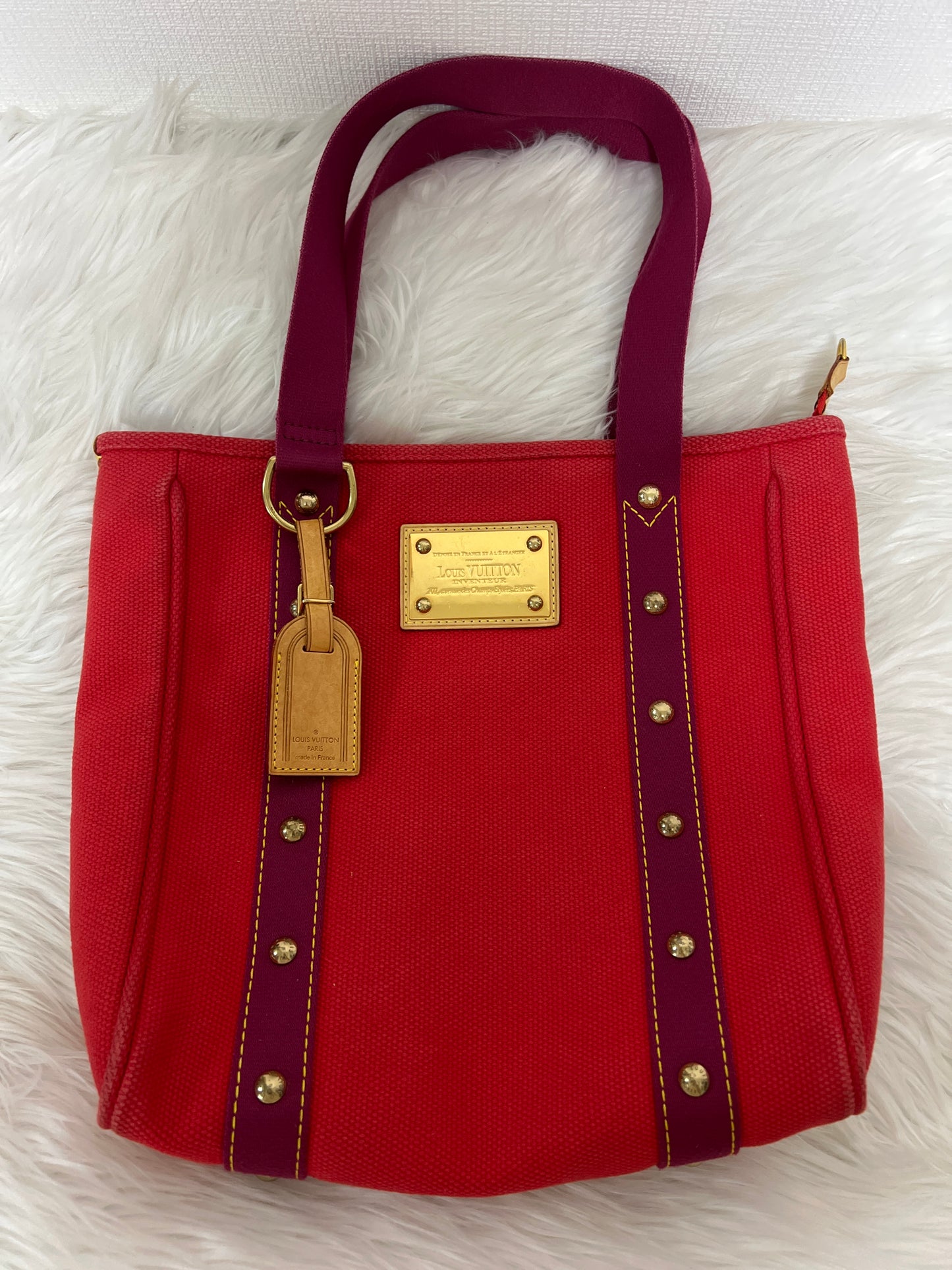 Louis Vuitton Red A-14394