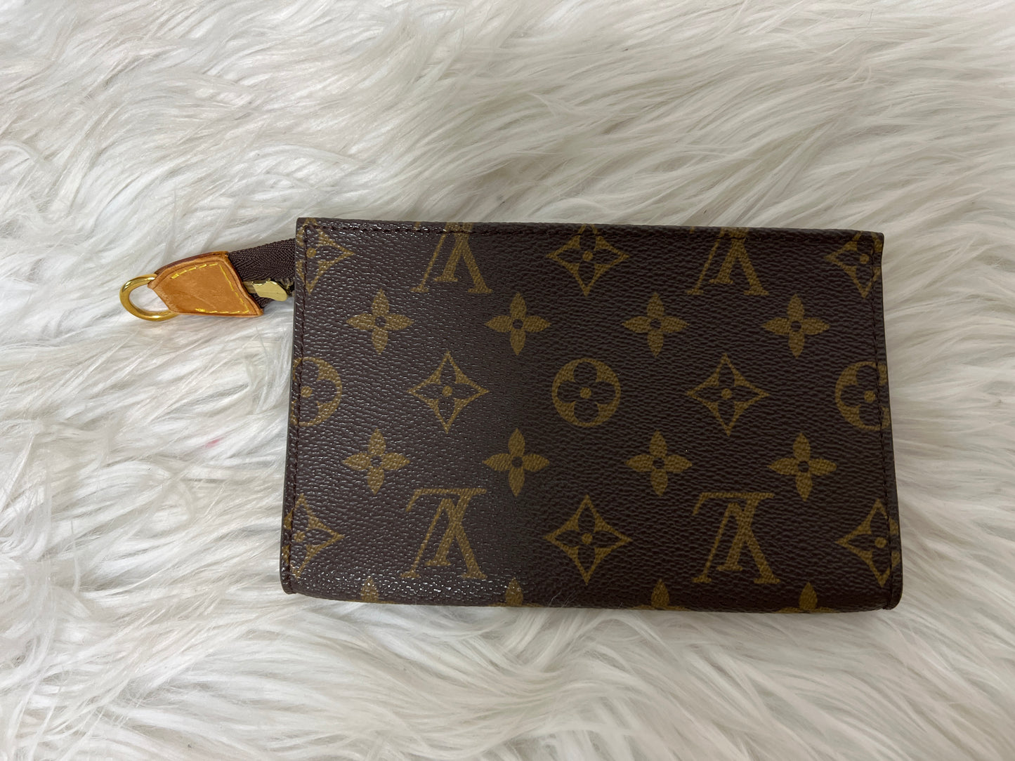 Louis Vuitton A-14400