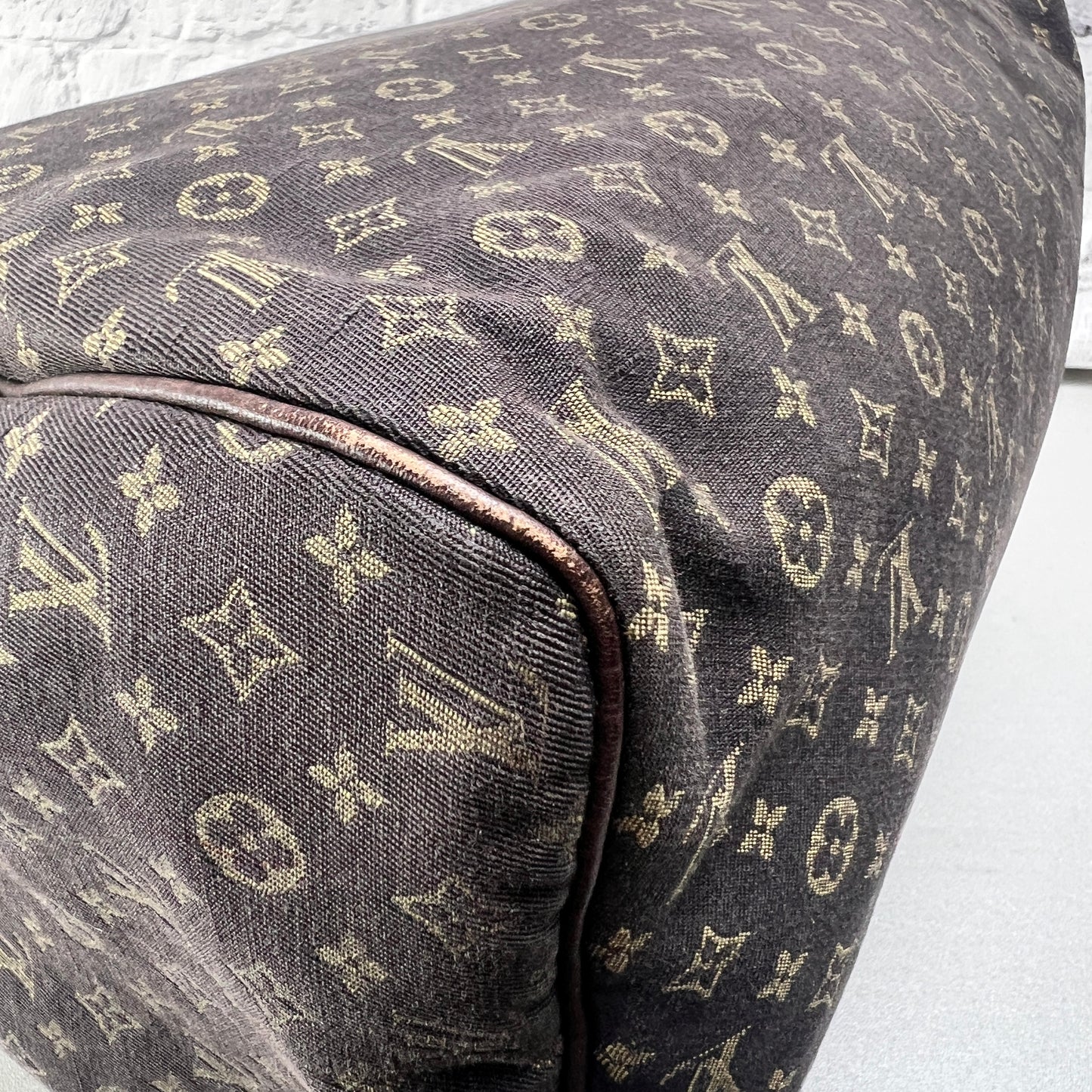 Louis Vuitton Brown A-14404