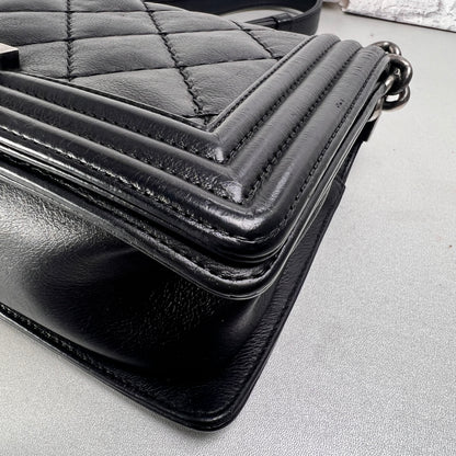 Chanel Black Handle Bags A-14416