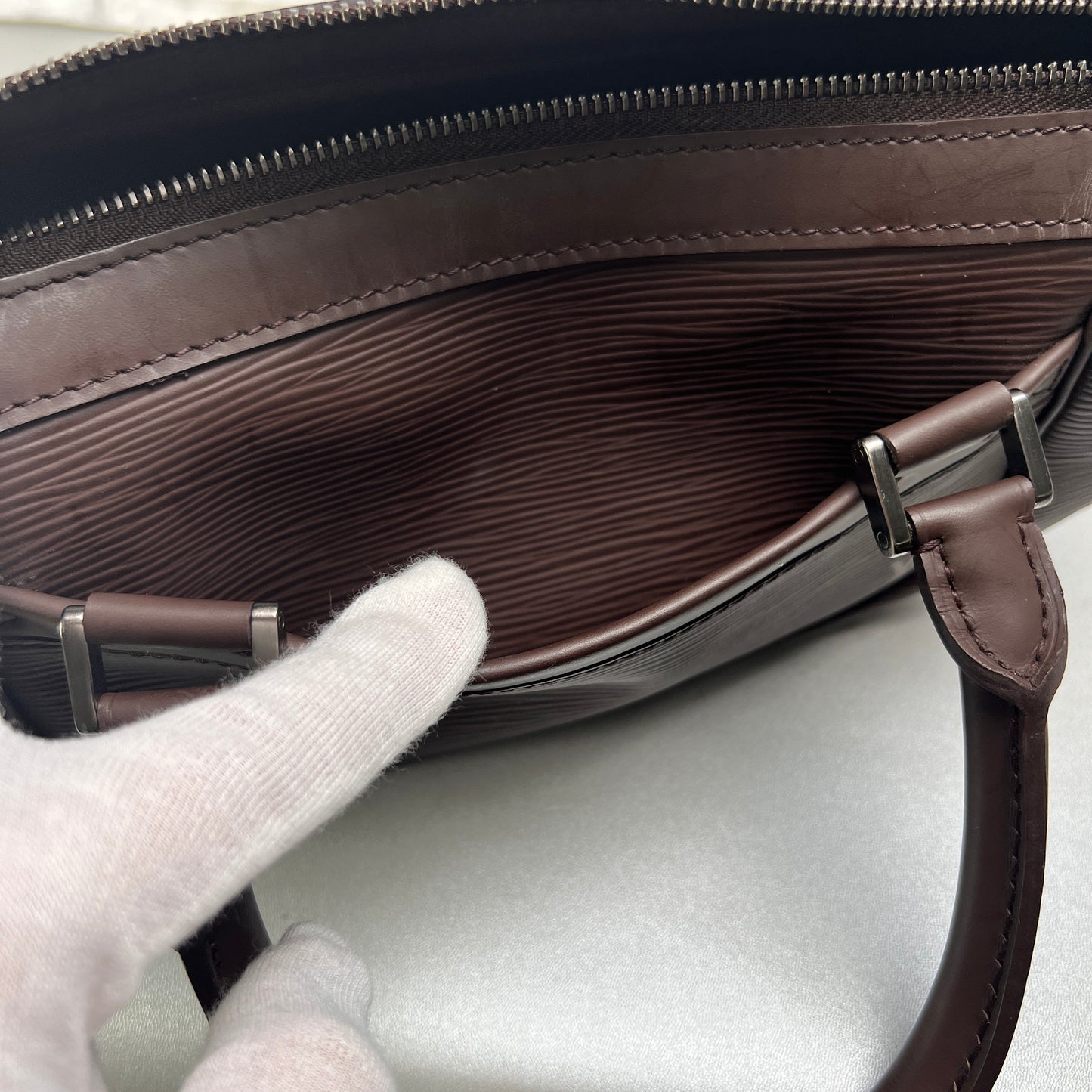 Louis Vuitton Brown Handle Bags A-14418