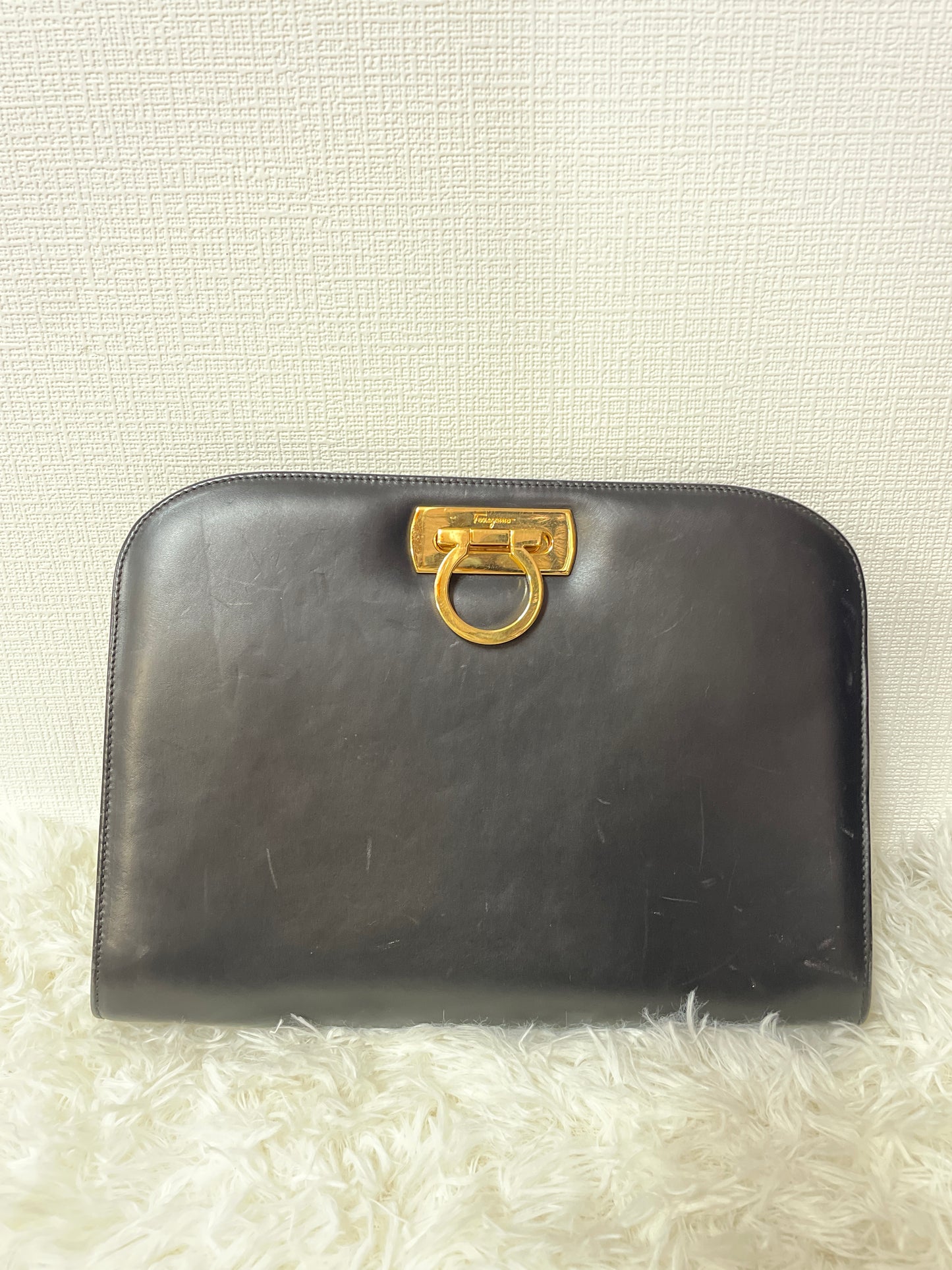 Ferragamo Black Shoulder Bags A-14419