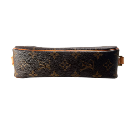 Louis Vuitton Brown Shoulder Bags A-14420