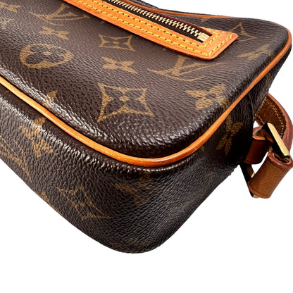Louis Vuitton Brown Shoulder Bags A-14420