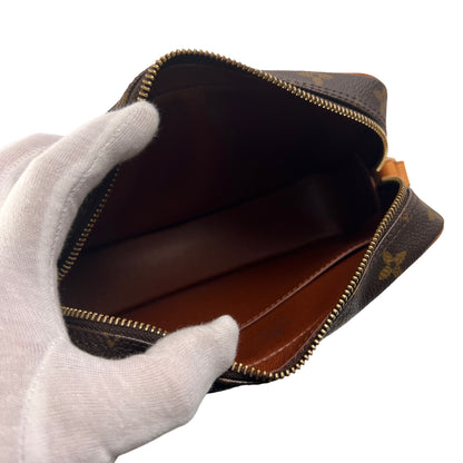 Louis Vuitton Brown Shoulder Bags A-14420