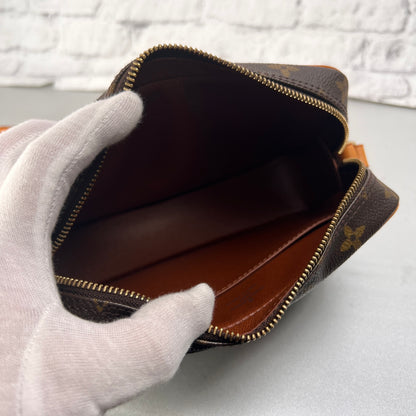Louis Vuitton Brown Shoulder Bags A-14420