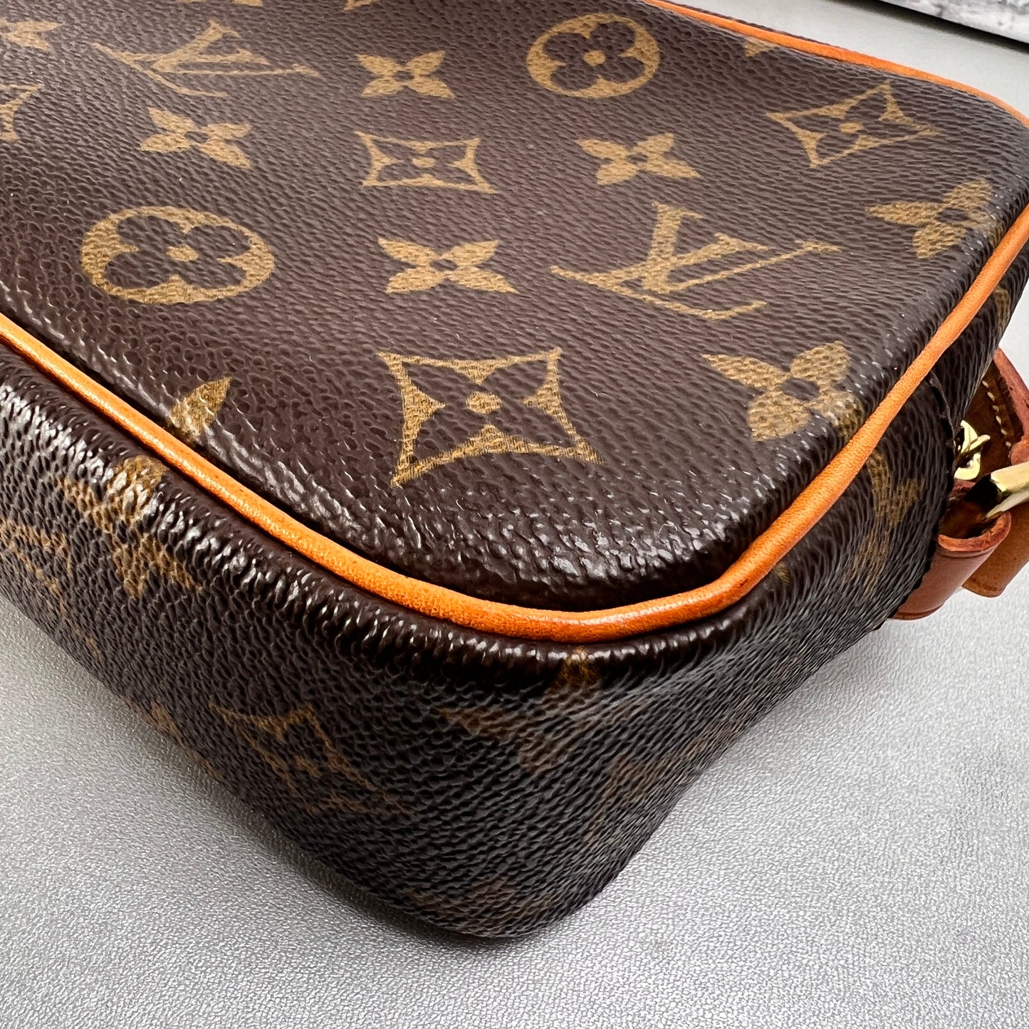 Louis Vuitton Brown Shoulder Bags A-14420