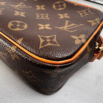 Louis Vuitton Brown Shoulder Bags A-14420