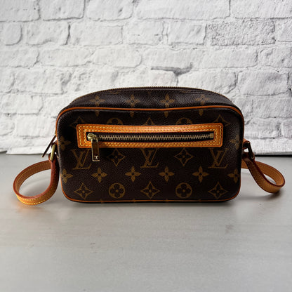 Louis Vuitton Brown Shoulder Bags A-14420