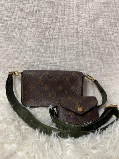 Louis Vuitton Brown Shoulder Bags A-14425