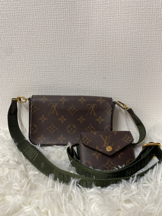 Louis Vuitton Brown Shoulder Bags A-14425
