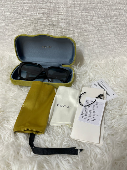 Gucci Black Sunglasses A-14429