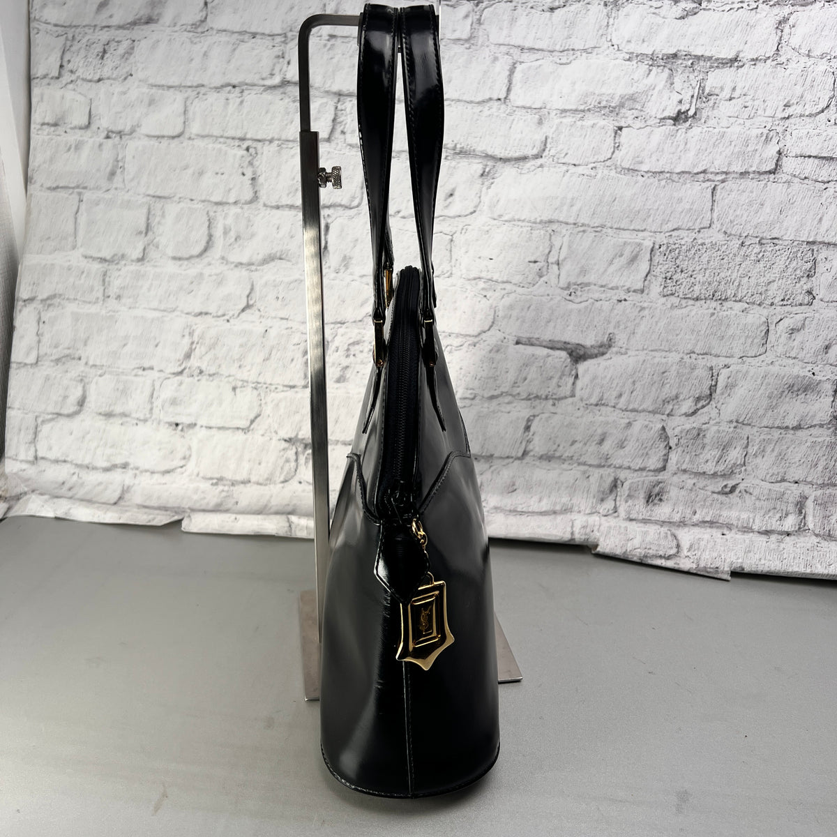Saint Laurent Black Handle Bags A-14431