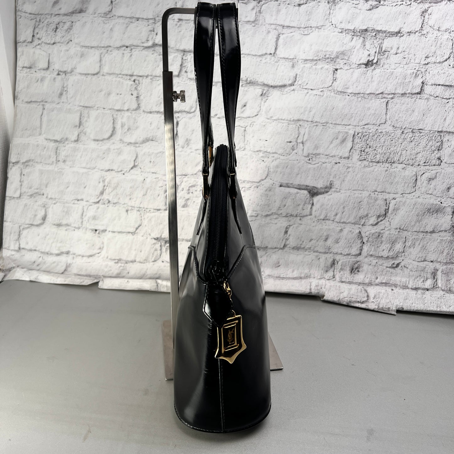 Saint Laurent Black Handle Bags A-14431