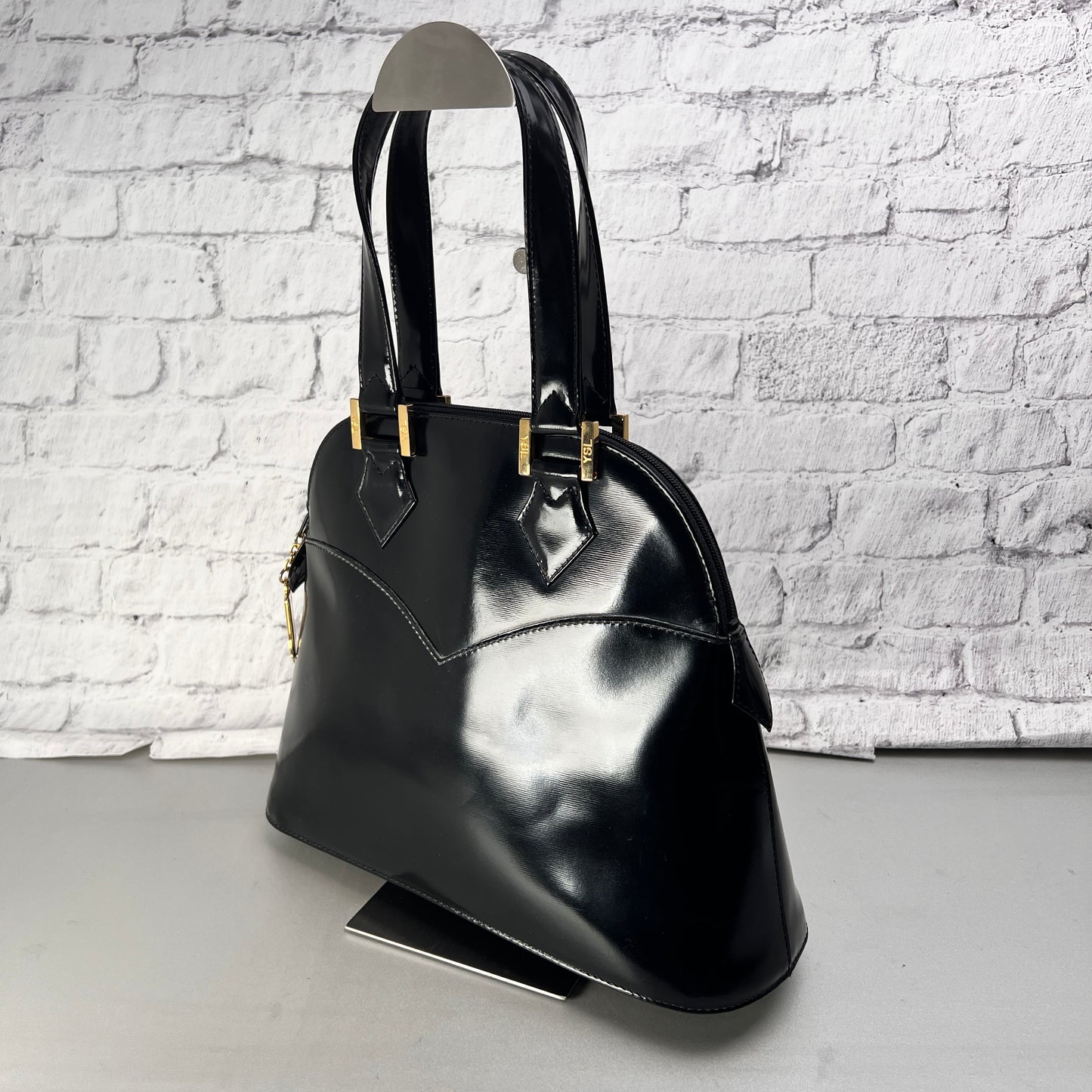 Saint Laurent Black Handle Bags A-14431