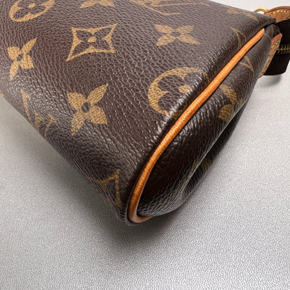 Louis Vuitton Brown Shoulder Bags A-14438