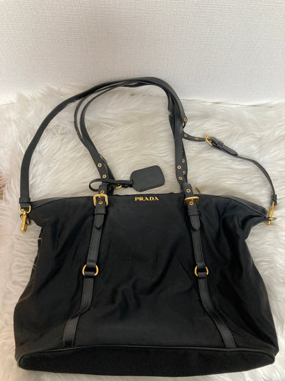 Prada Black Handle Bags A-14445