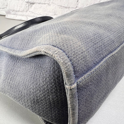 Chanel Gray Tote Bags A-14449