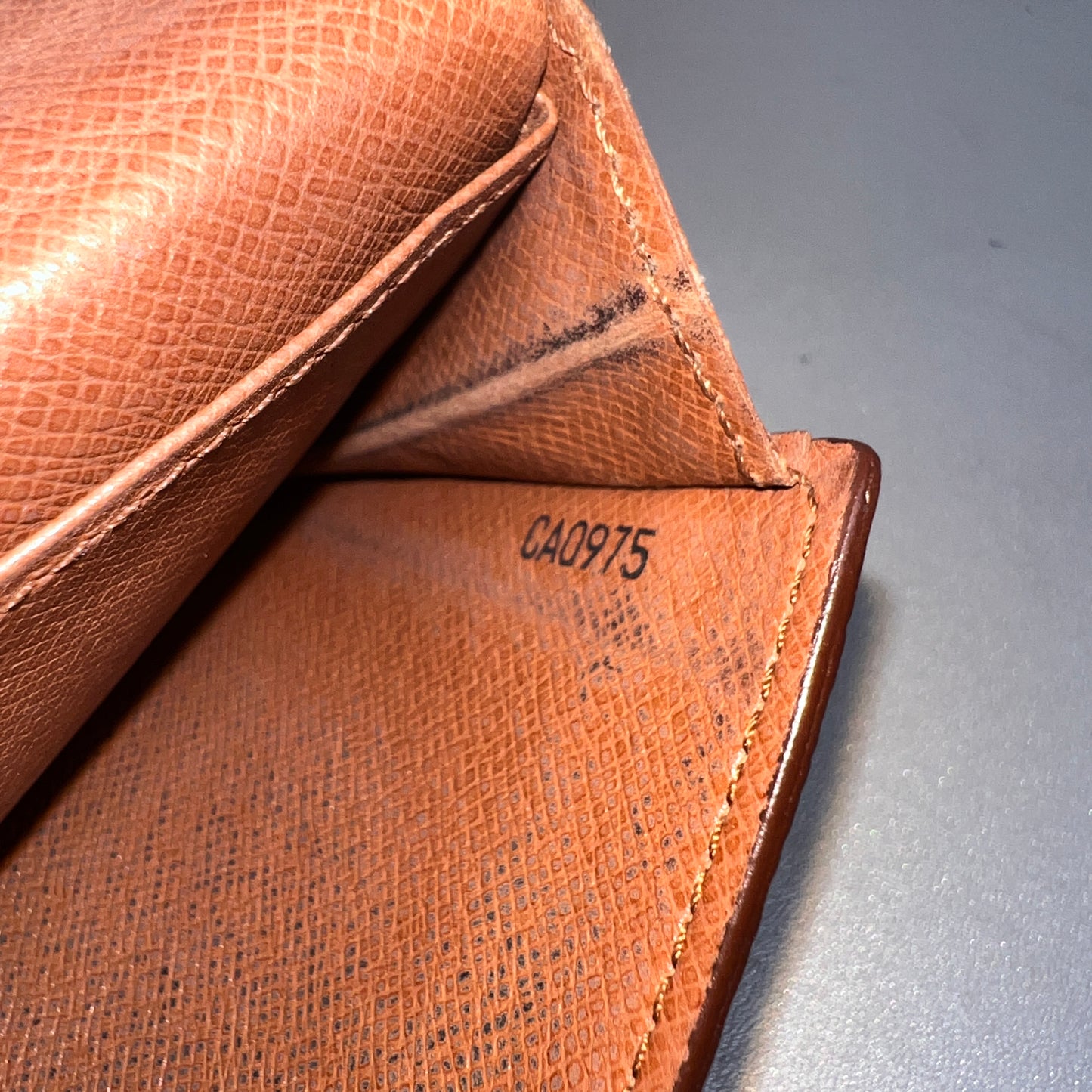 Louis Vuitton Brown Small goods A-14465