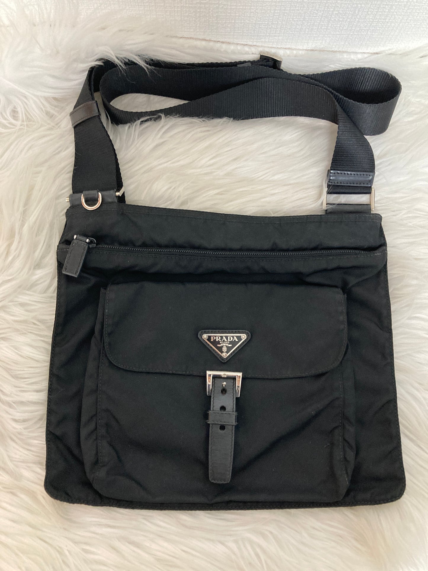 Prada Black Crossbody Bags A-14467