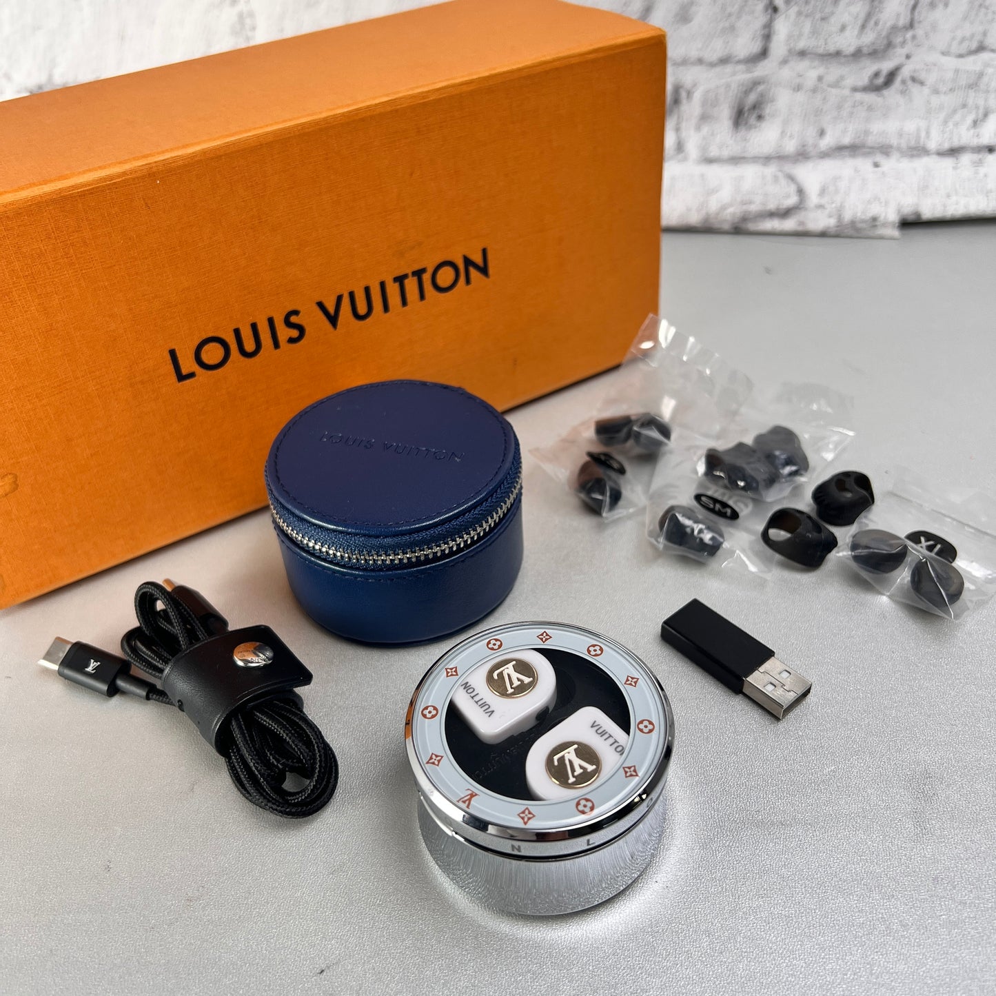 Louis Vuitton A-14535