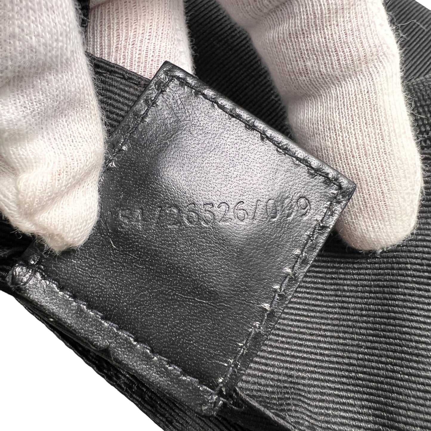 Fendi Black Handle Bags A-14564