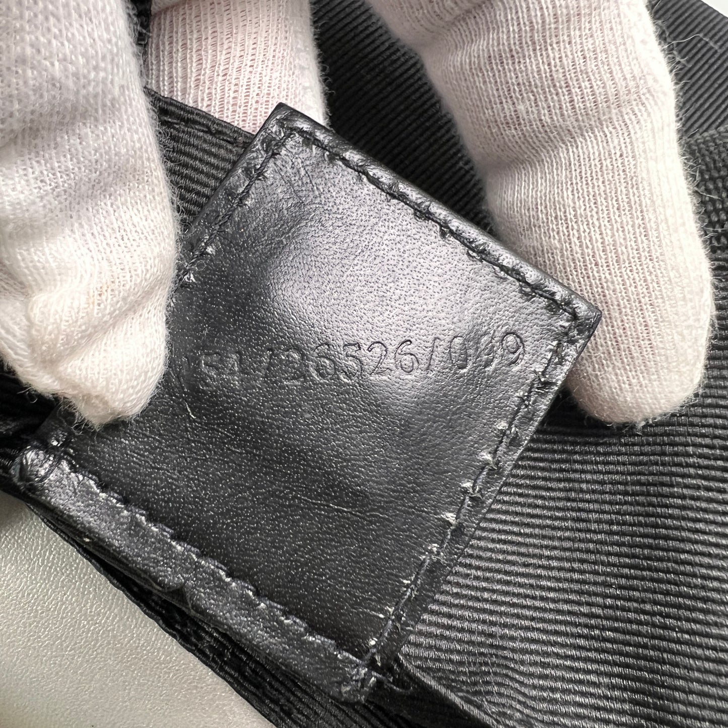 Fendi Black Handle Bags A-14564