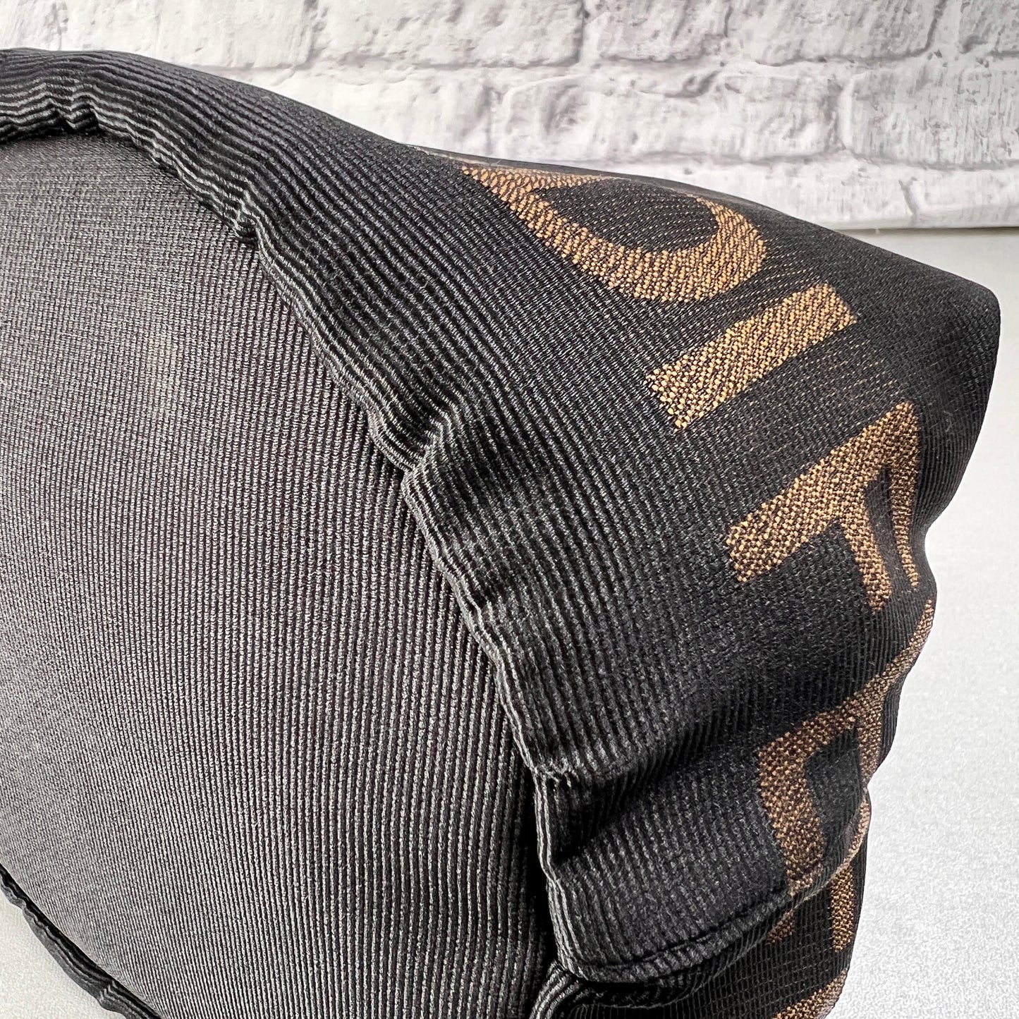 Fendi Black Handle Bags A-14564